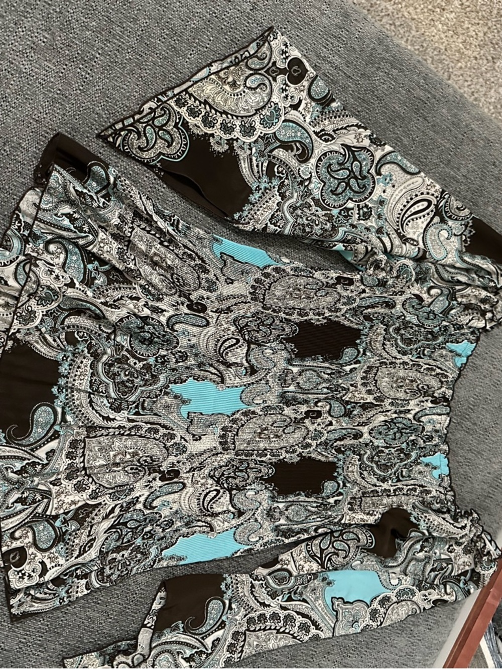 CATO 2000s brown + blue flowy top